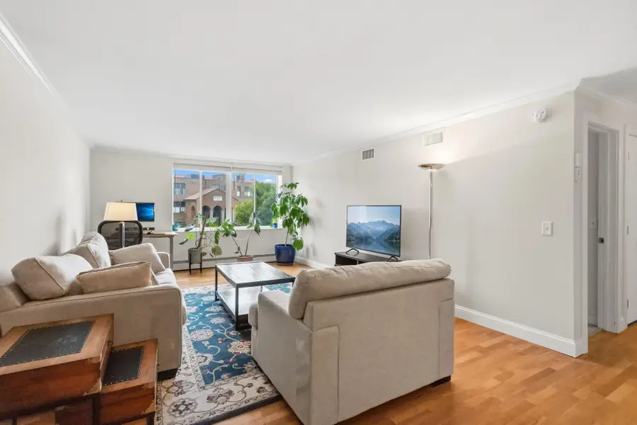 2800 W 44th Street #201, Minneapolis, MN 55410 - #2