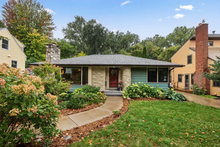 40 Upton Avenue S, Minneapolis, MN 55405 - #2