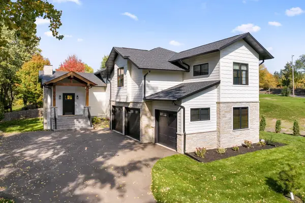 609 Callahan Place, Mendota Heights, MN 55118