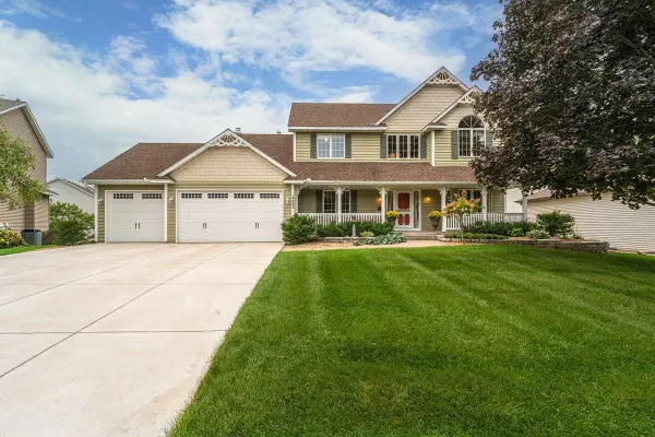 14042 Forest Lane, Apple Valley, MN 55124