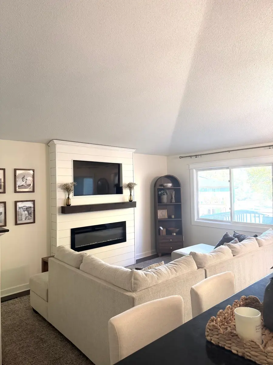6630 Falstaff Road, Woodbury, MN 55125 - #2