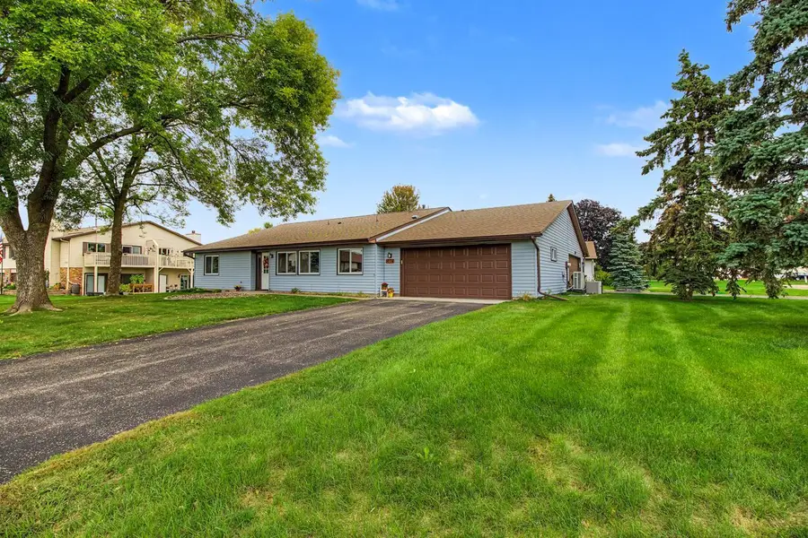 3774 Goodwin Avenue N, Oakdale, MN 55128 - #3