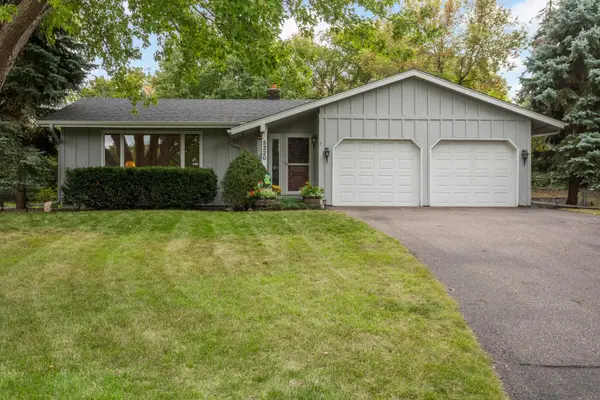 5220 Cottonwood Lane N, Plymouth, MN 55442