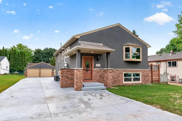 1518 Pacific Street, Saint Paul, MN 55106