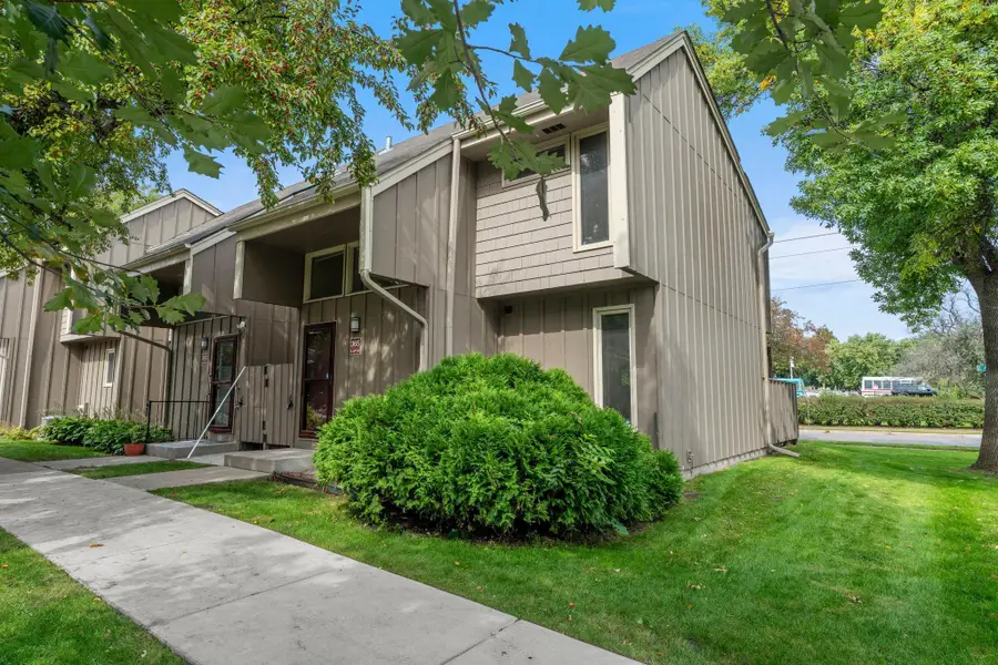 365 E 43rd Street, Minneapolis, MN 55409 - #2