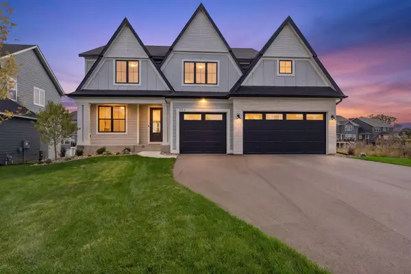 4153 Arbor Drive, Woodbury, MN 55129
