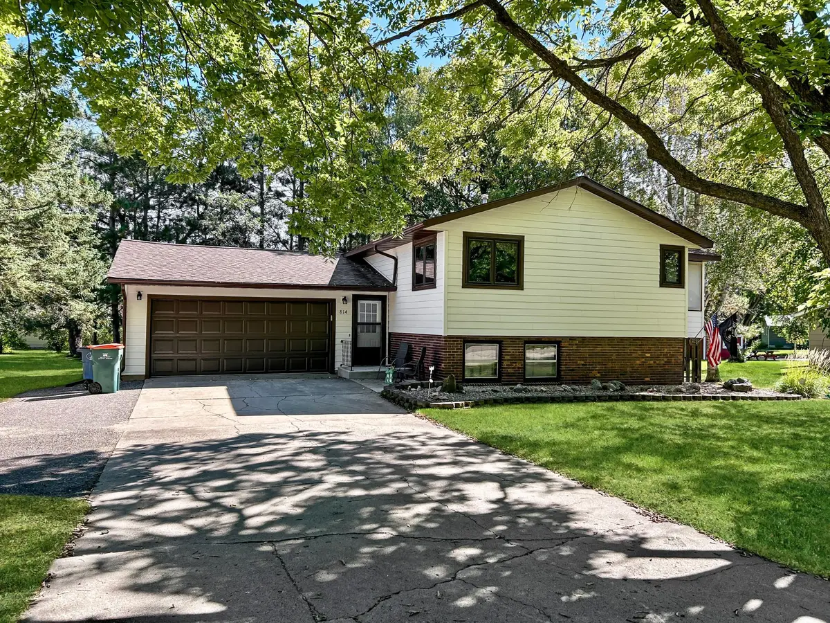 814 10th Street Sw, Wadena, MN 56482 - #1