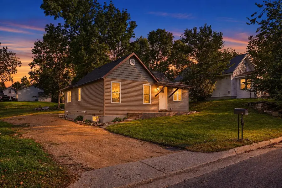 316 Paquin Street W, Waterville, MN 56096 - #2