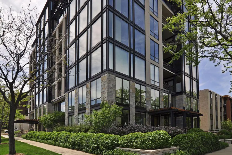 301 Kenwood Parkway #302, Minneapolis, MN 55403 - #2