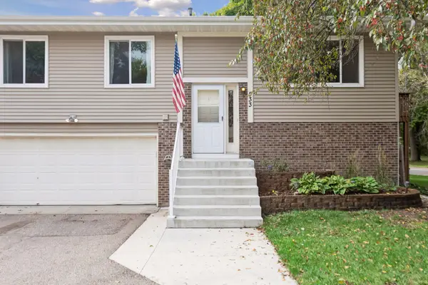 533 Ravoux Road, Chaska, MN 55318