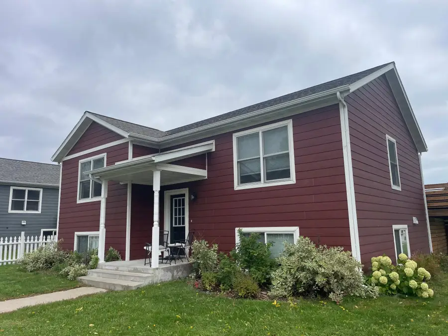908 NW 1st Avenue, Grand Rapids, MN 55744 - #2