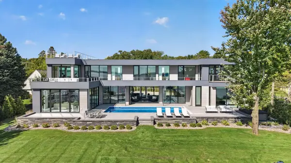 1225 Shoreline Drive, Wayzata, MN 55391