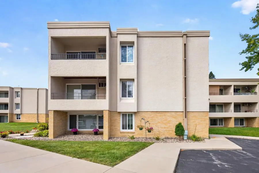 1931 Viking Drive Nw #21, Rochester, MN 55901 - #3