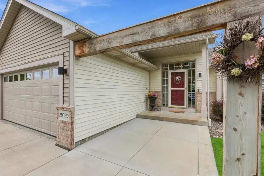 20390 Pintail Court, Rogers, MN 55374 - #3