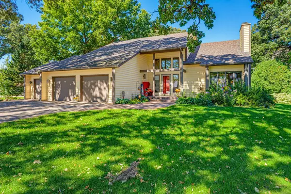 1265 Rolling Oaks Lane Nw, Hutchinson, MN 55350