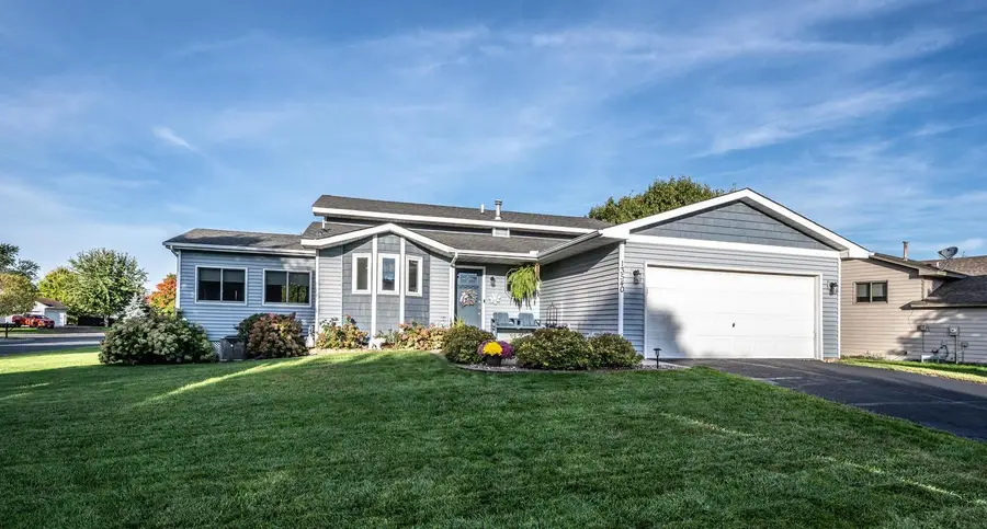 13540 Fiona Avenue N, Hugo, MN 55038 - #2