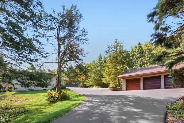 9900 Primrose Avenue N, Stillwater, MN 55082