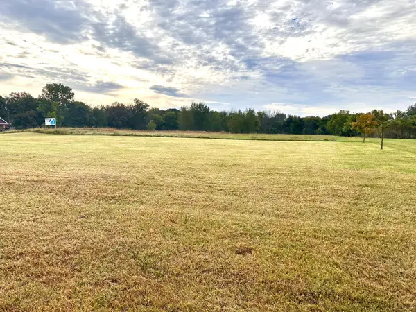 125 Freund Boulevard, Le Roy, MN 55951