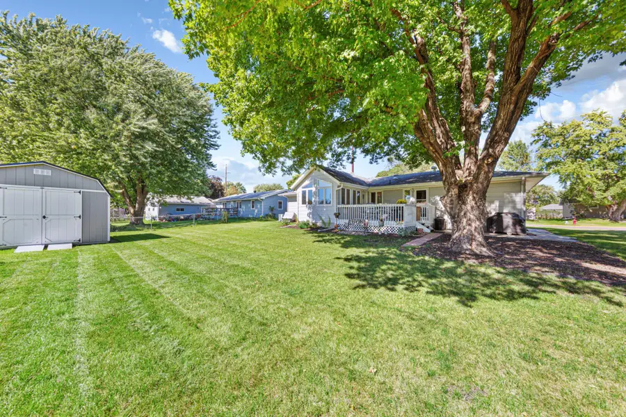 620 11th Avenue Se, Waseca, MN 56093 - #3