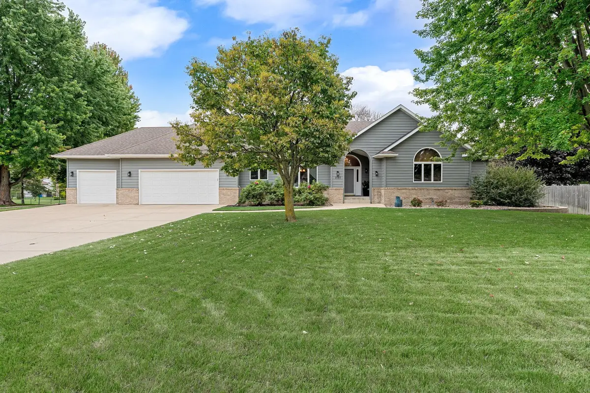 1565 Dell Place, Owatonna, MN 55060 - #1