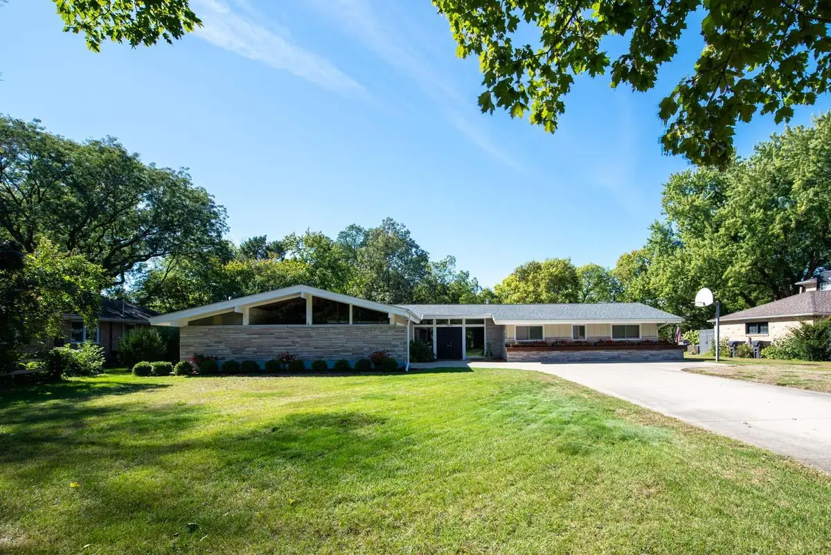 1214 W River Drive, Mankato, MN 56001 - #1