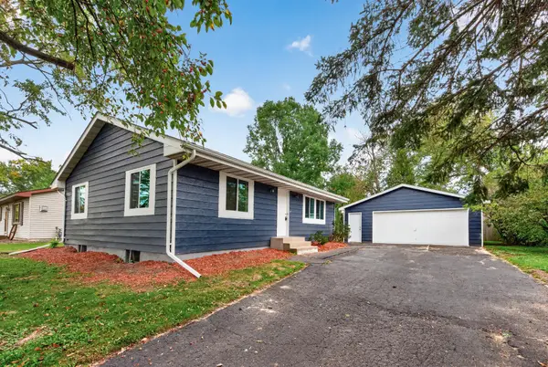 1014 9th Avenue Sw, Forest Lake, MN 55025
