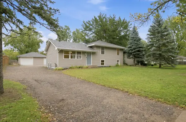 2915 115th Lane Nw, Coon Rapids, MN 55433