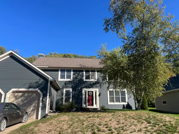 1497 Golf View Drive, River Falls, WI 54022