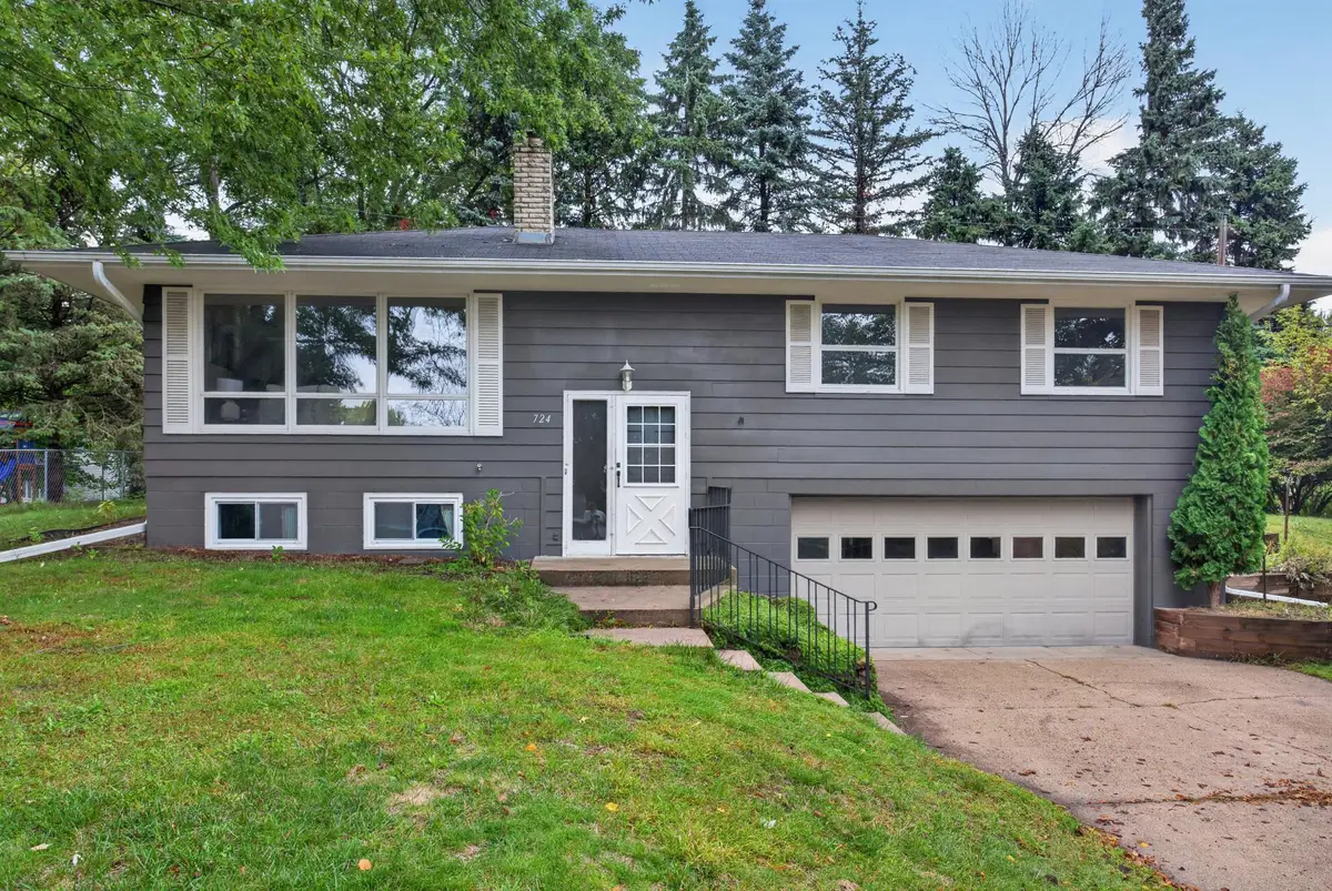 724 E 152nd Street, Burnsville, MN 55306 - #1