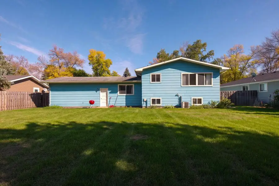 2844 NE Longfellow Road N, Fargo, ND 58102 - #3
