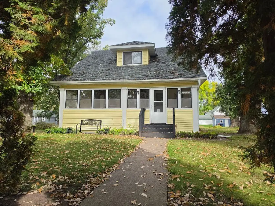 312 4th Street, Mora, MN 55051 - #2