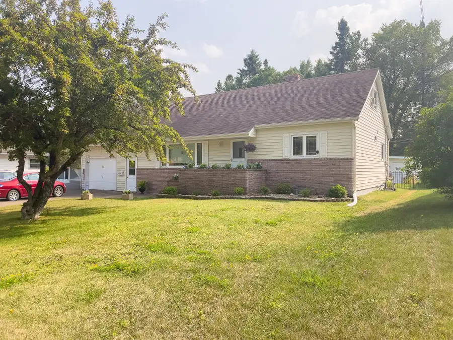 84 Hays Circle, Silver Bay, MN 55614 - #2