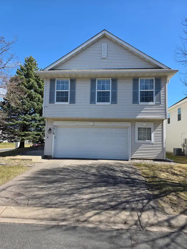 7510 Hampton Lane, Prior Lake, MN 55379