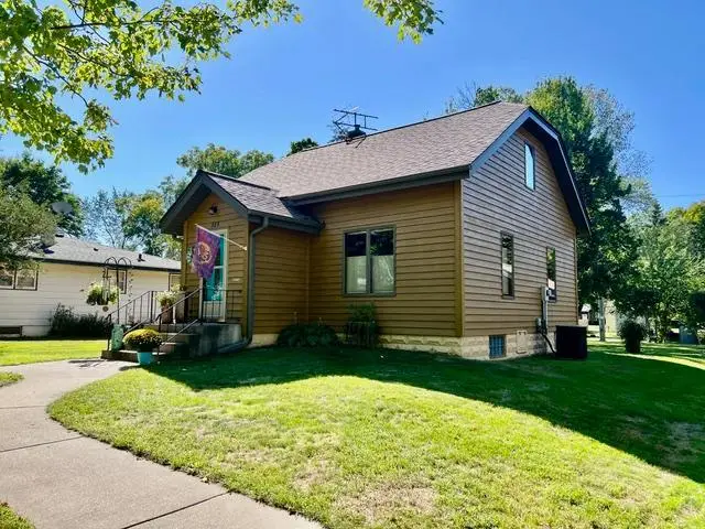 525 N Fremont Street, River Falls, WI 54022 - #2