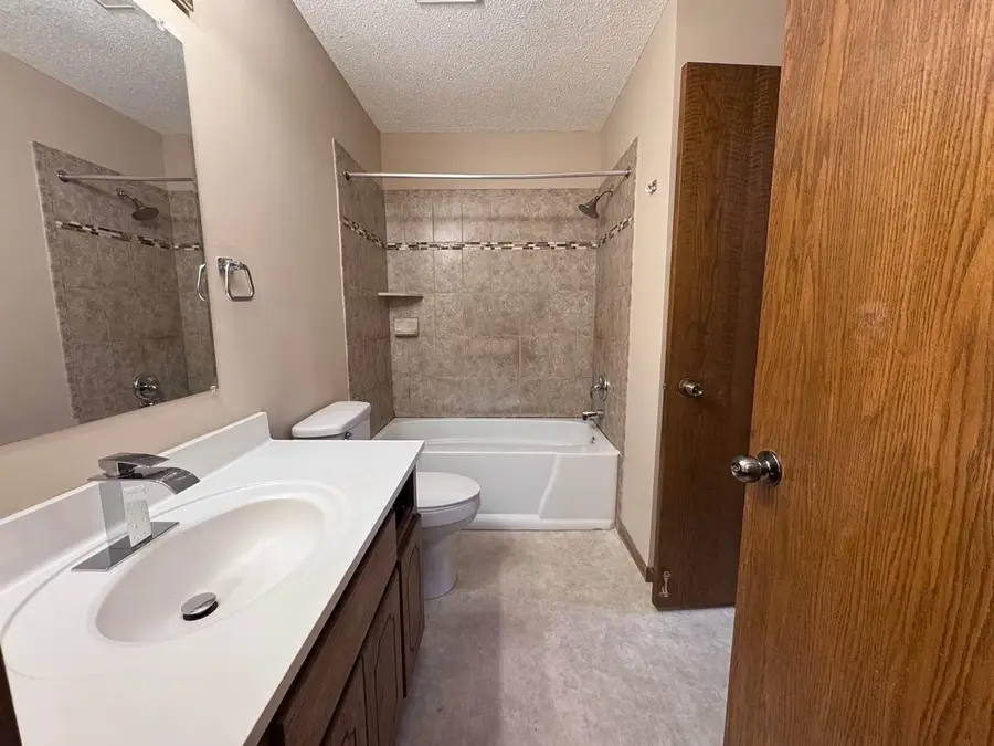 5417 Angeline Avenue N, Crystal, MN 55429 - #3