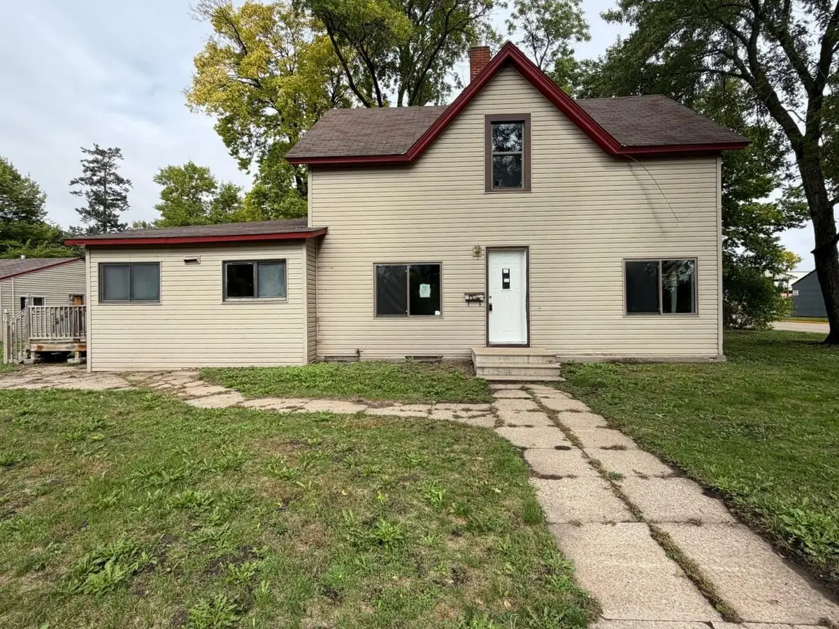 31 Ripley Street E, Litchfield, MN 55355 - #1