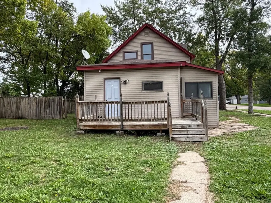 31 Ripley Street E, Litchfield, MN 55355 - #3