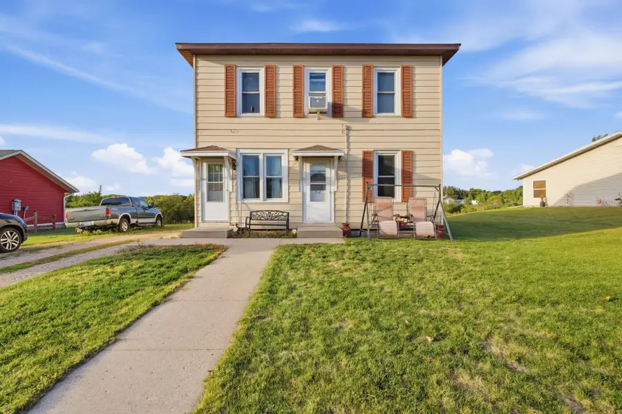 316 SW 3 Ave Sw, New London, MN 56273 - #2