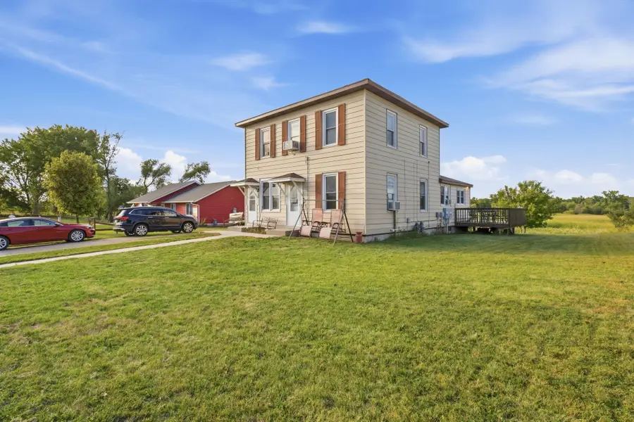 316 SW 3 Ave Sw, New London, MN 56273 - #3