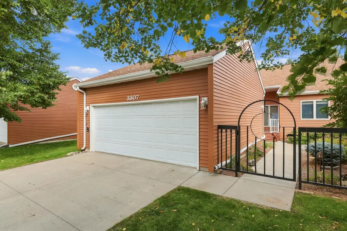 3307 W Prairiewood Drive S, Fargo, ND 58103 - #1