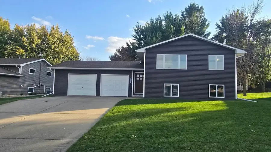 216 2nd Street Ne, Clarks Grove, MN 56016 - #2