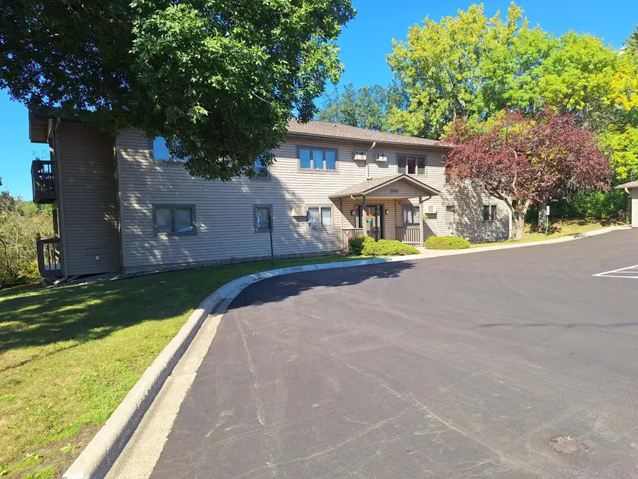 6601 Buckley Circle #105, Inver Grove Heights, MN 55076 - #2