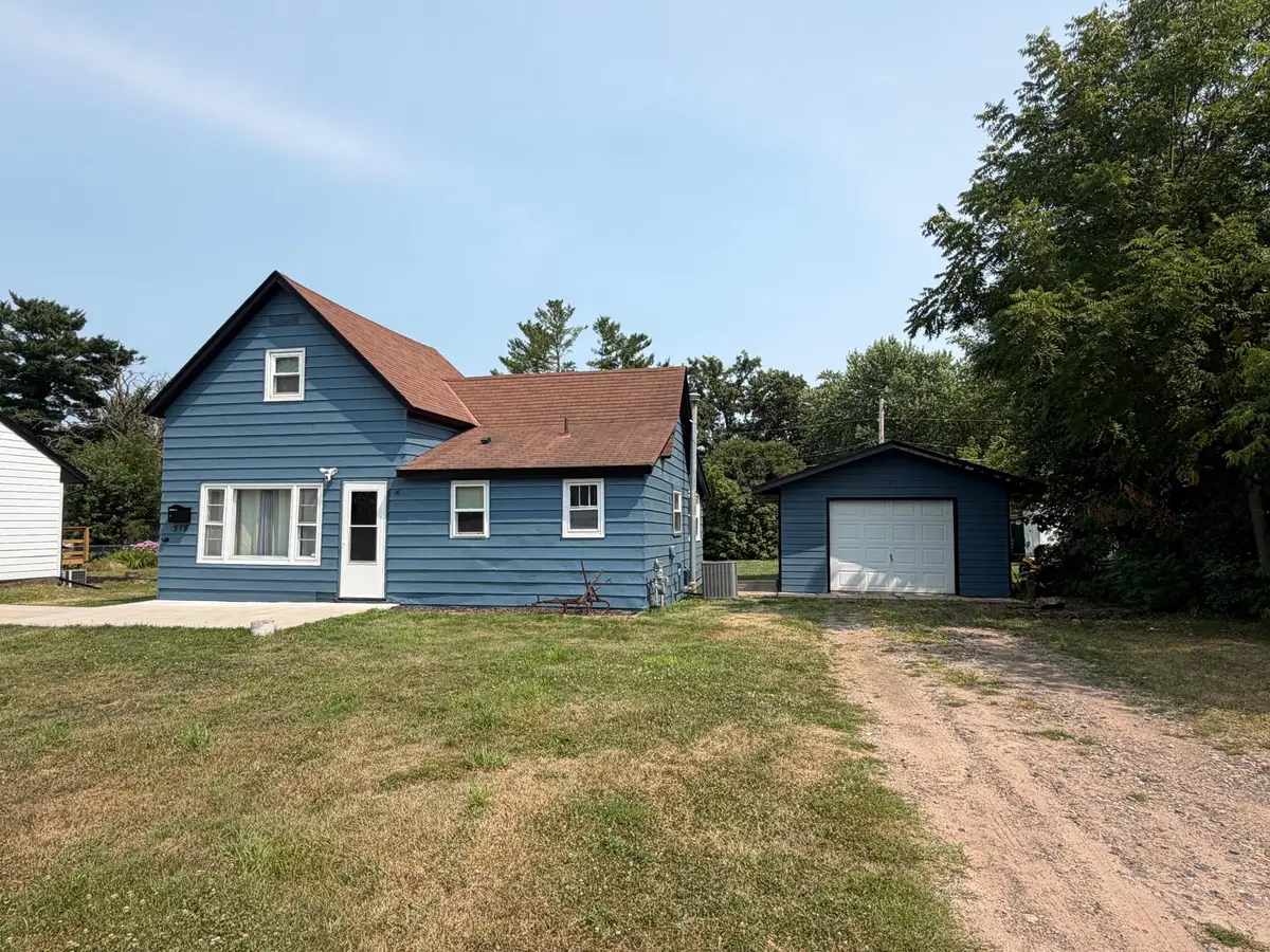 318 Grove Street N, Mora, MN 55051 - #1