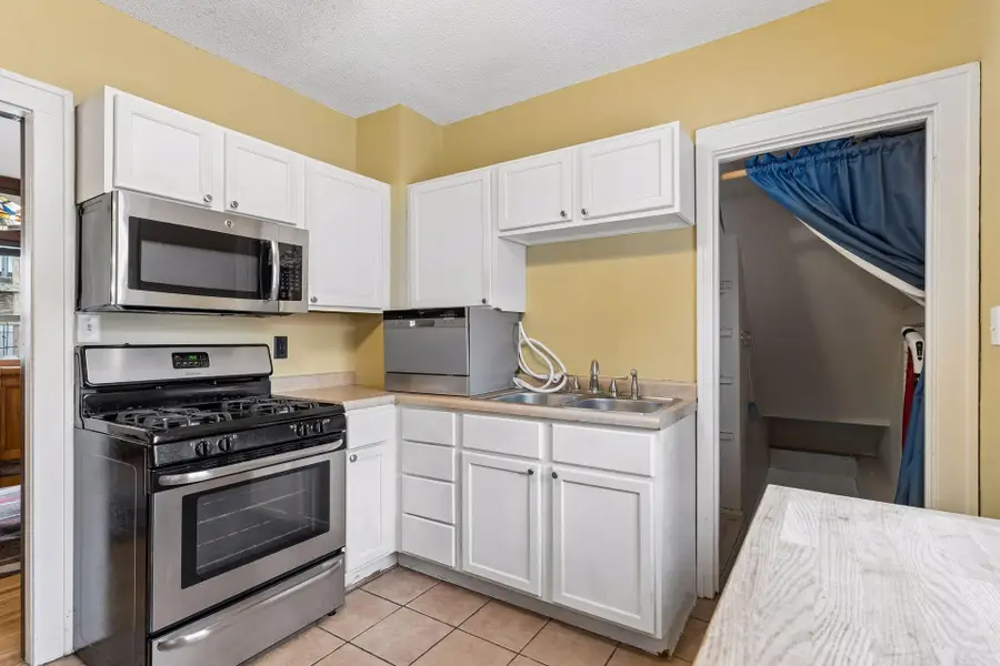 524 Lexington Parkway N, Saint Paul, MN 55104 - #3