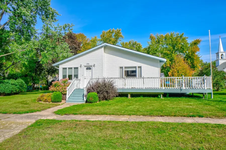721 Charlotte Street, Hammond, WI 54015 - #2