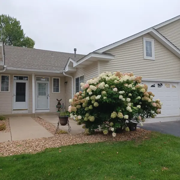 12795 Ulysses Circle Ne, Blaine, MN 55434