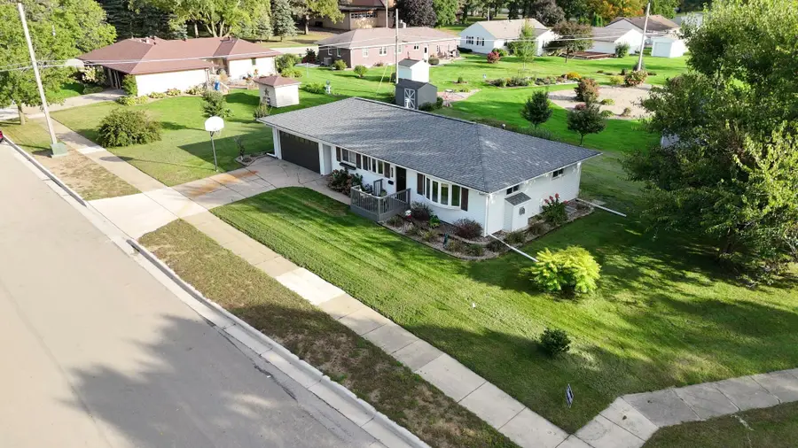 1807 2nd Avenue Nw, Austin, MN 55912 - #2