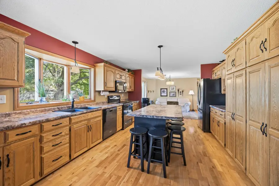 137 Elk Drive Se, Hutchinson, MN 55350 - #3