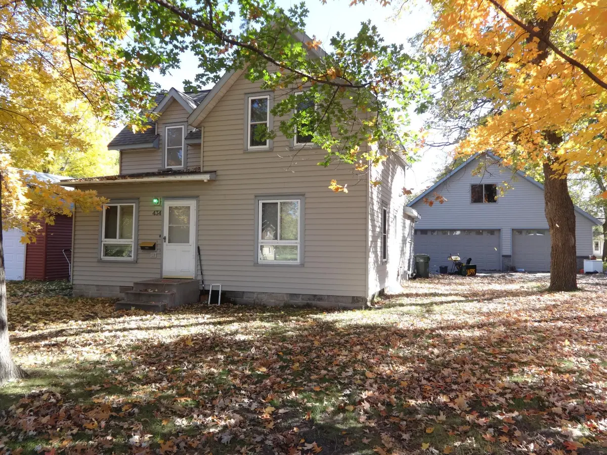434 Lake Street S, Long Prairie, MN 56347 - #1