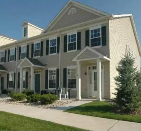 1683 Liberty Circle, Shakopee, MN 55379